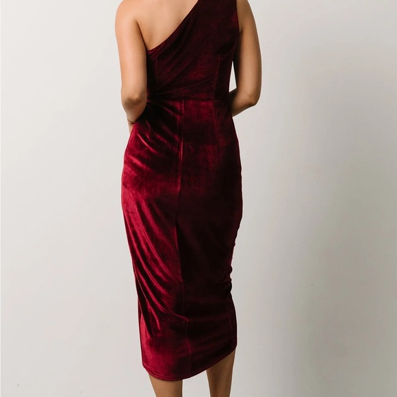 Baltic Born Kourtney Velvet One Shoulder Midi Dress - Picture 5 of 9